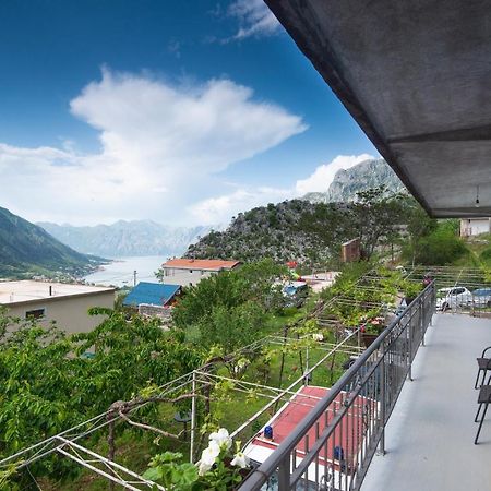 Apartment Galiot Kotor Luaran gambar