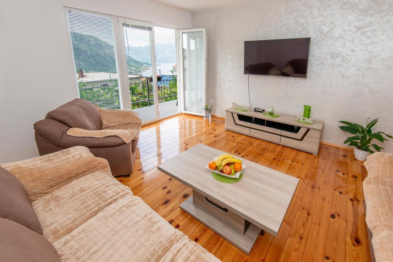 Apartment Galiot Kotor Luaran gambar