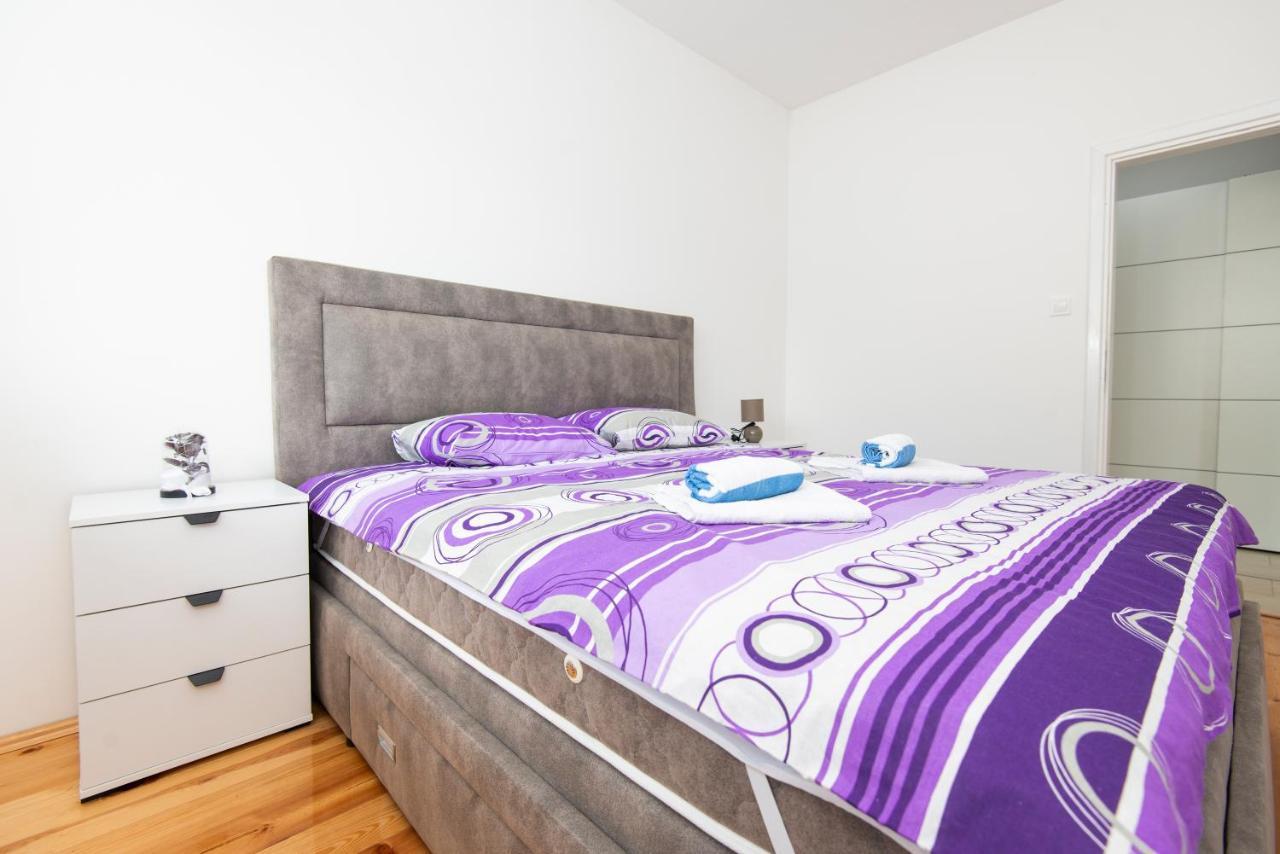 Apartment Galiot Kotor Luaran gambar